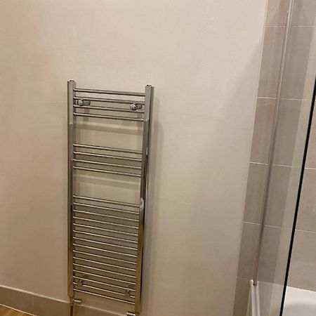 I&J Suites Londra Dış mekan fotoğraf