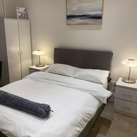 I&J Suites Londra Dış mekan fotoğraf