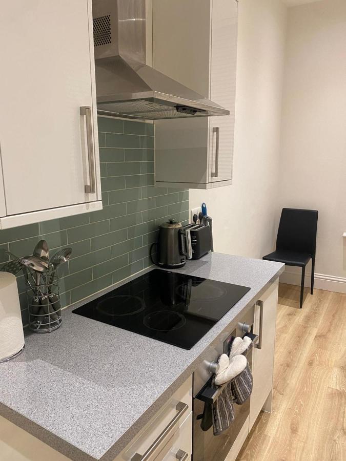 I&J Suites Londra Dış mekan fotoğraf